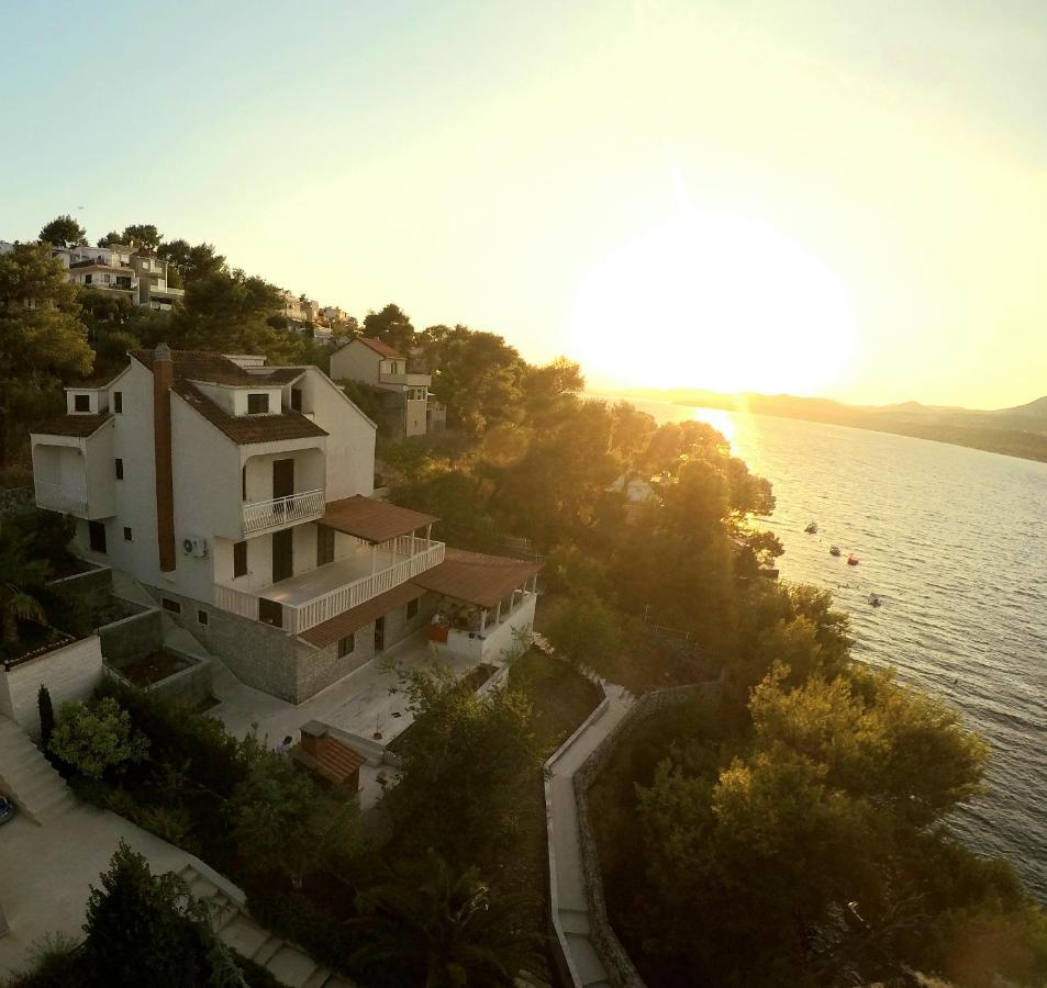 Seafront House Nusha Villa Donji Okrug  Exterior photo
